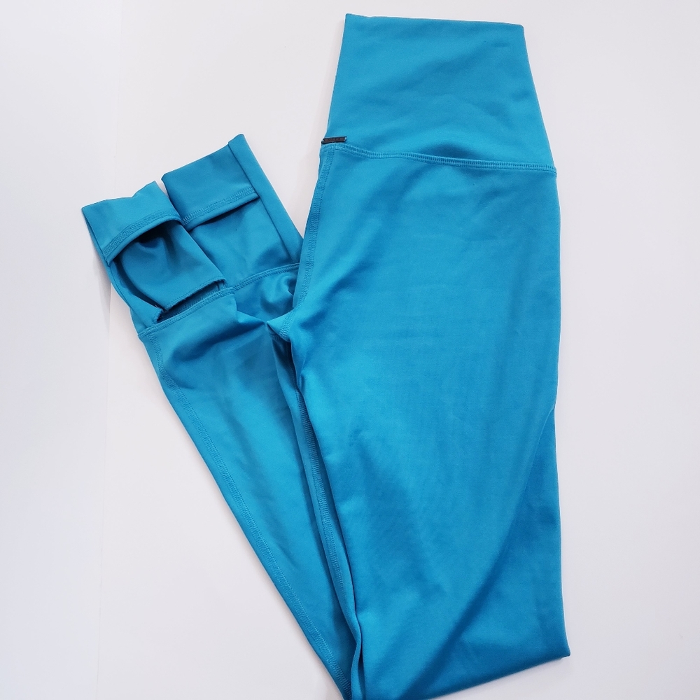 Mika Yoga Wear Kaya Stirrup Leggings